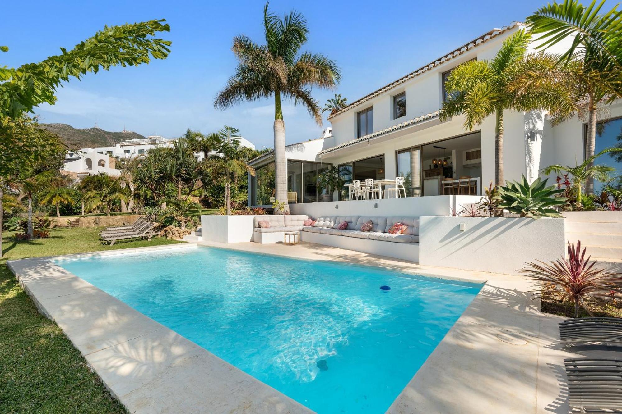 Bed & Breakfast In Villa Eden Palm Benalmadena Ngoại thất bức ảnh