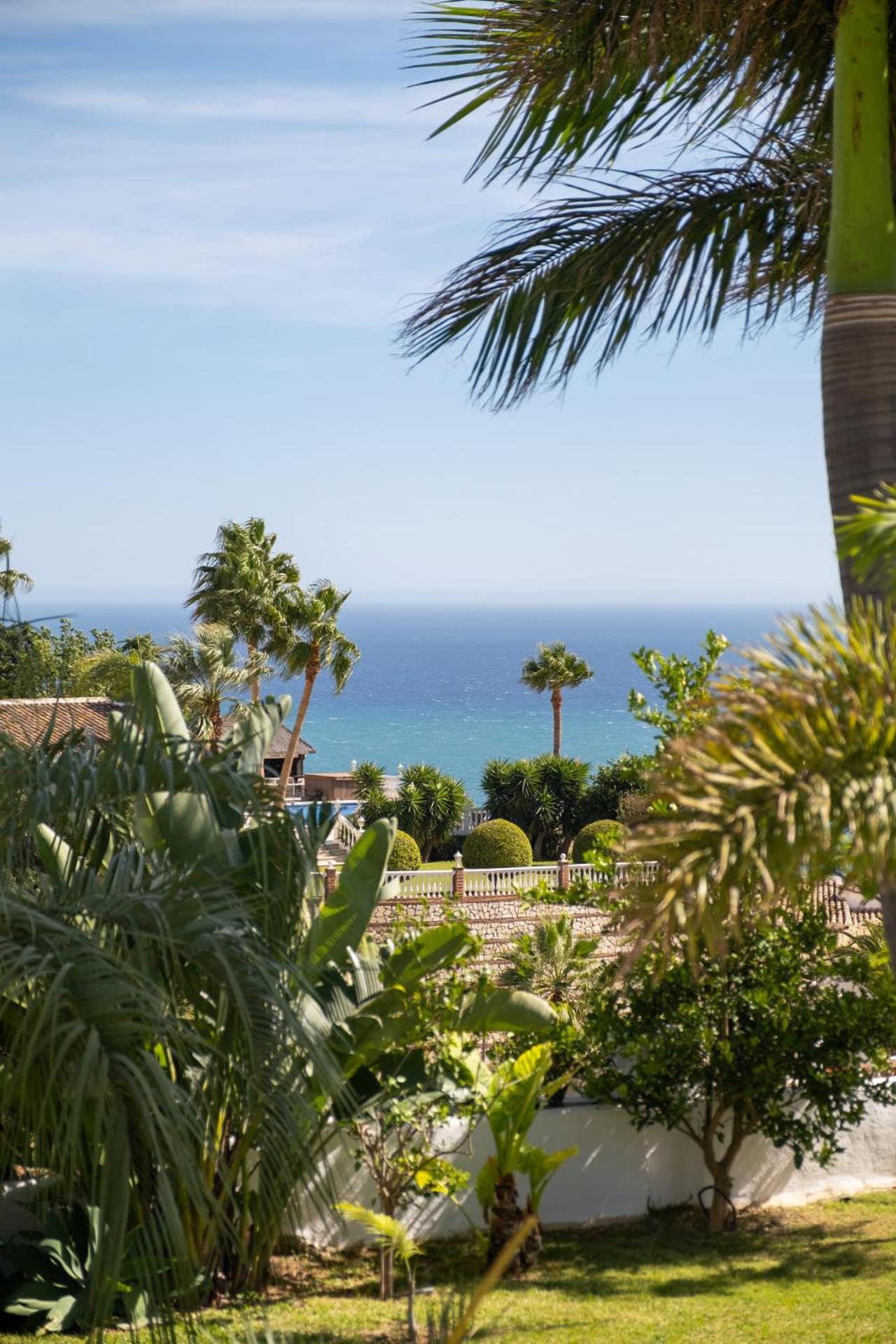 Bed & Breakfast In Villa Eden Palm Benalmadena Ngoại thất bức ảnh