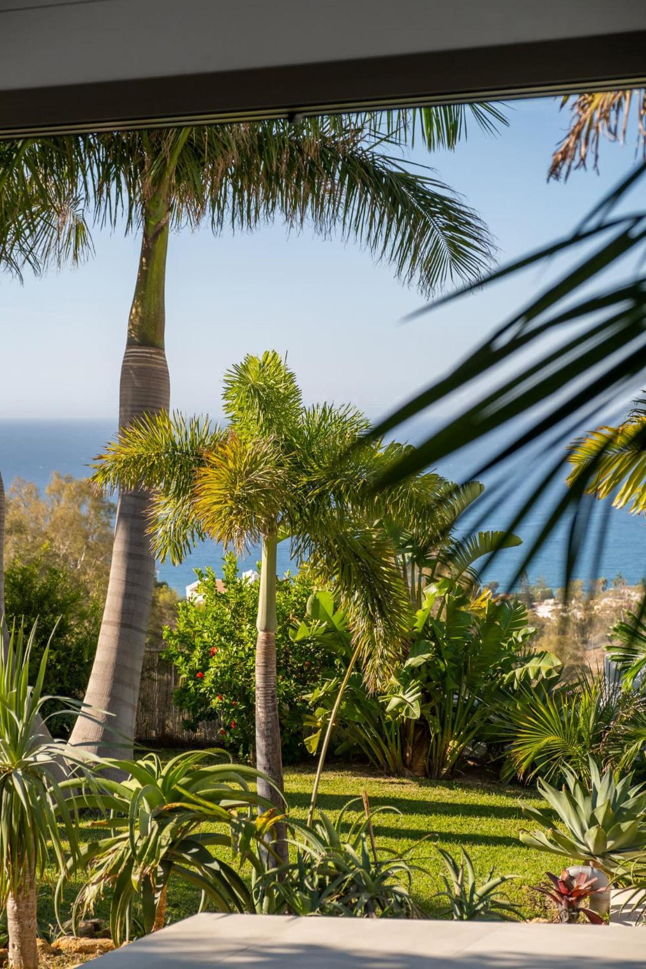 Bed & Breakfast In Villa Eden Palm Benalmadena Ngoại thất bức ảnh