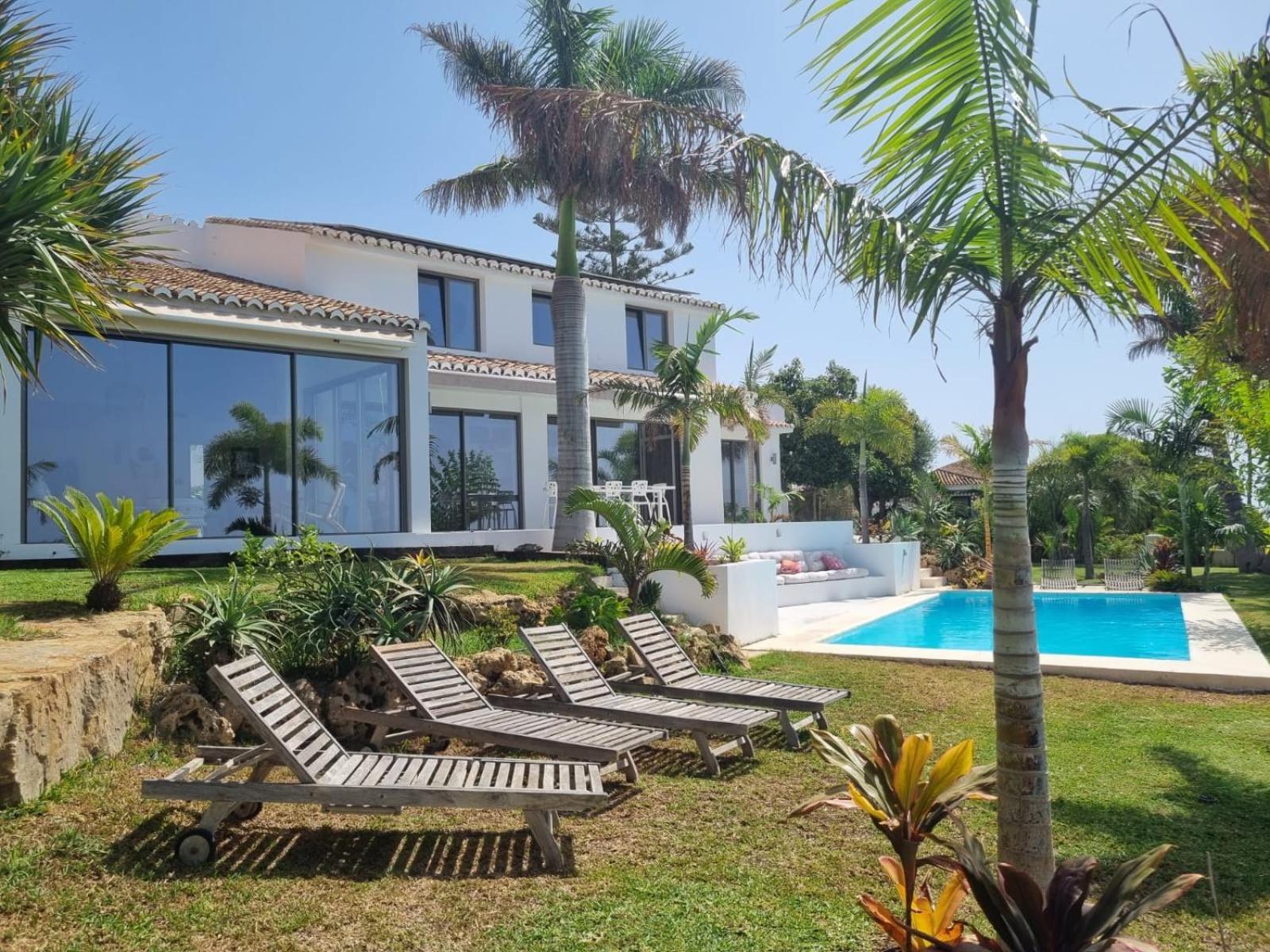 Bed & Breakfast In Villa Eden Palm Benalmadena Ngoại thất bức ảnh