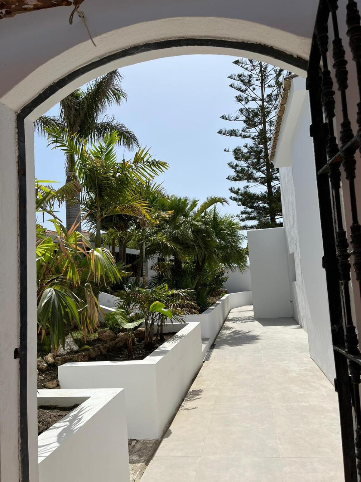 Bed & Breakfast In Villa Eden Palm Benalmadena Ngoại thất bức ảnh