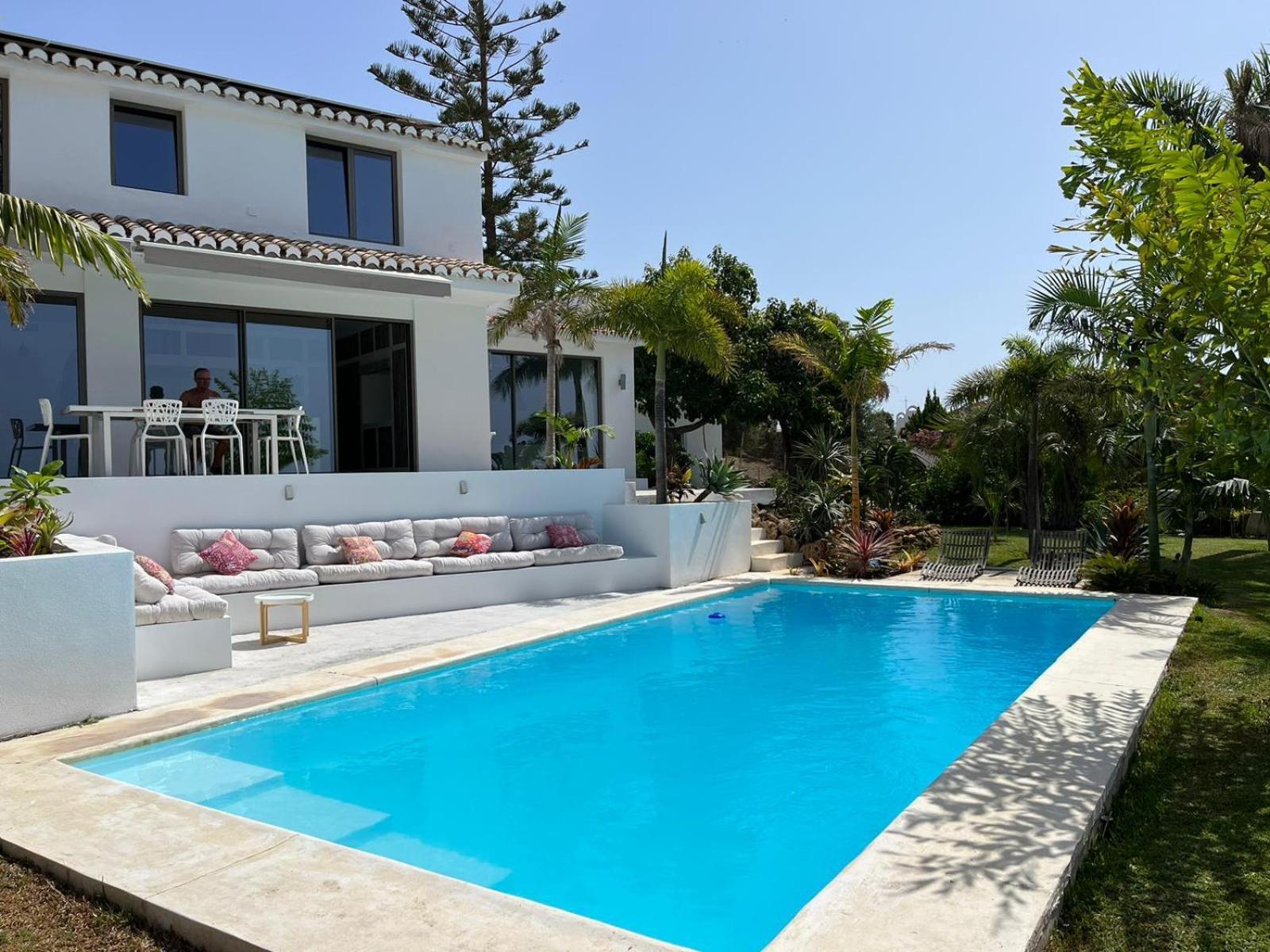 Bed & Breakfast In Villa Eden Palm Benalmadena Ngoại thất bức ảnh